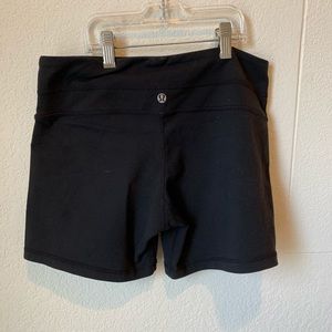 LULULEMON yoga spandex shorts